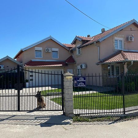 Apartman Diamond Lux Surčin Екстериор снимка