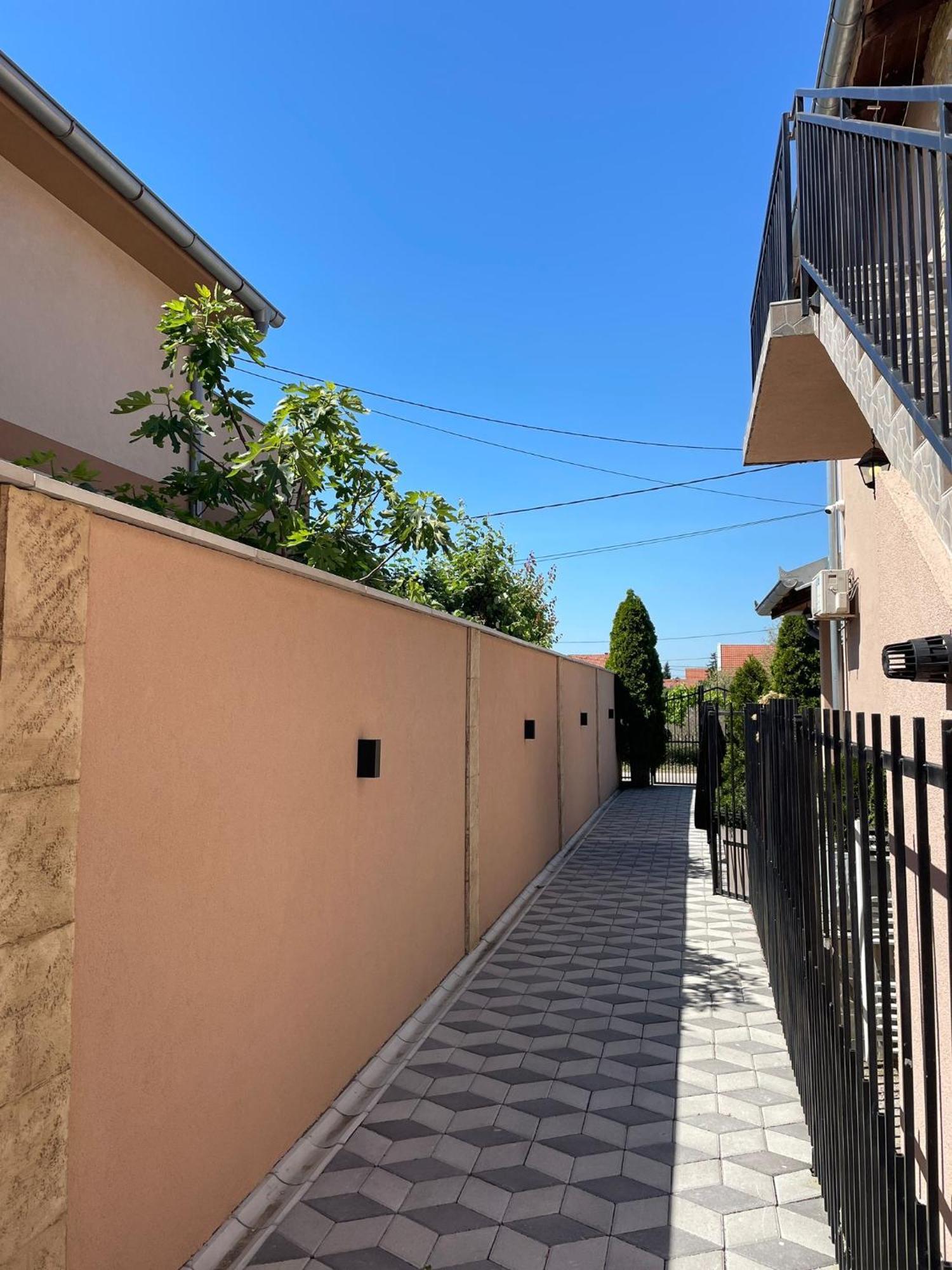 Apartman Diamond Lux Surčin Екстериор снимка