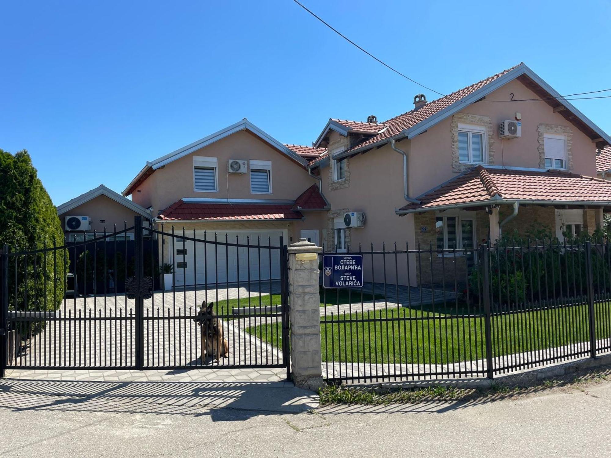Apartman Diamond Lux Surčin Екстериор снимка