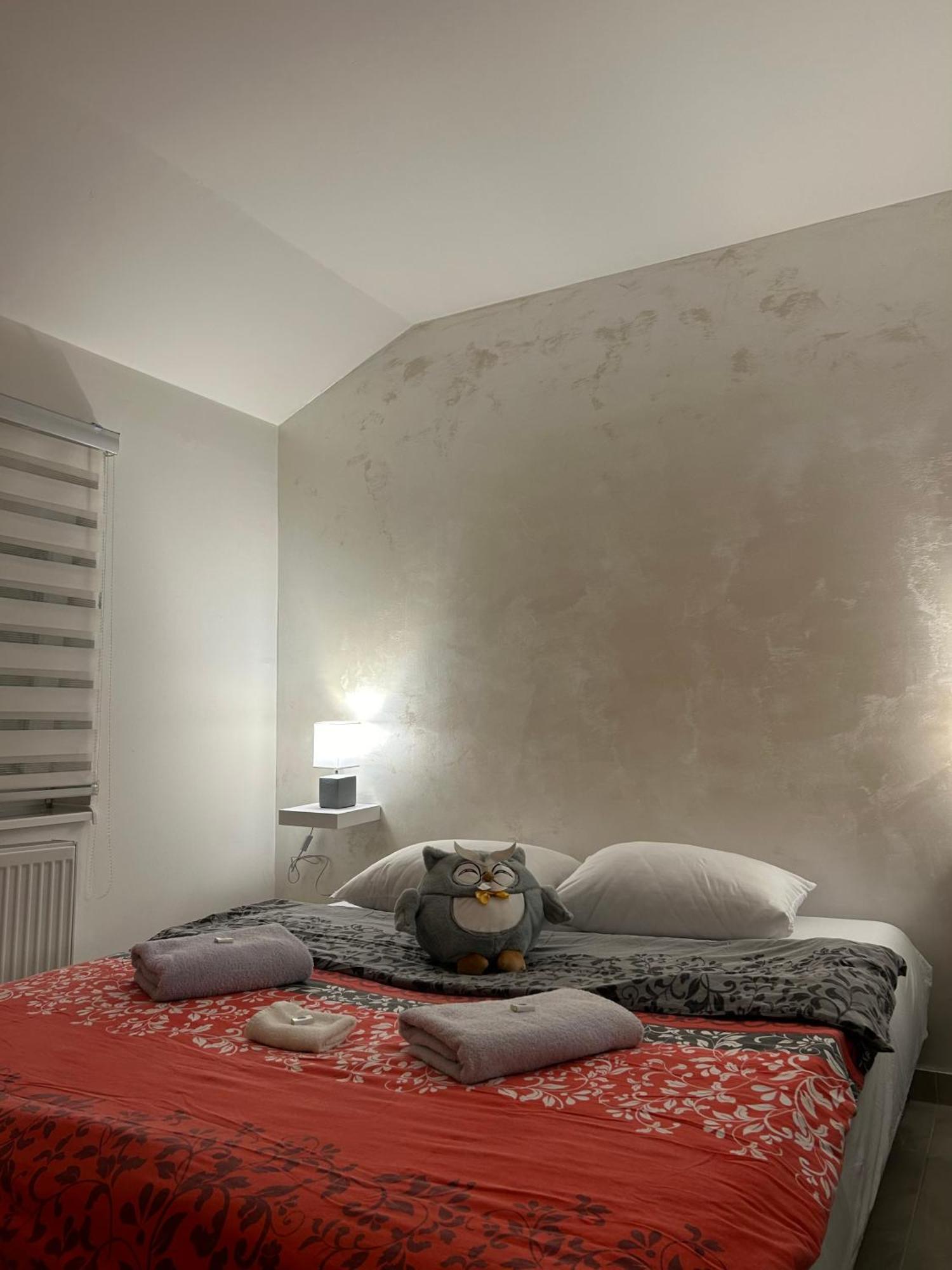 Apartman Diamond Lux Surčin Екстериор снимка